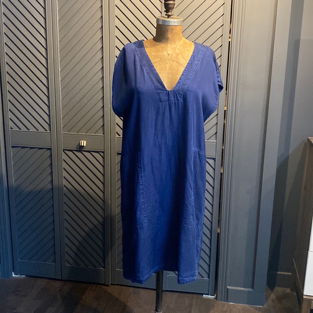 ✨Pricedrop✨ EUC Wilfred Free chambray shift dress